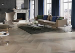 Saga Herringbone Parkett Platinum